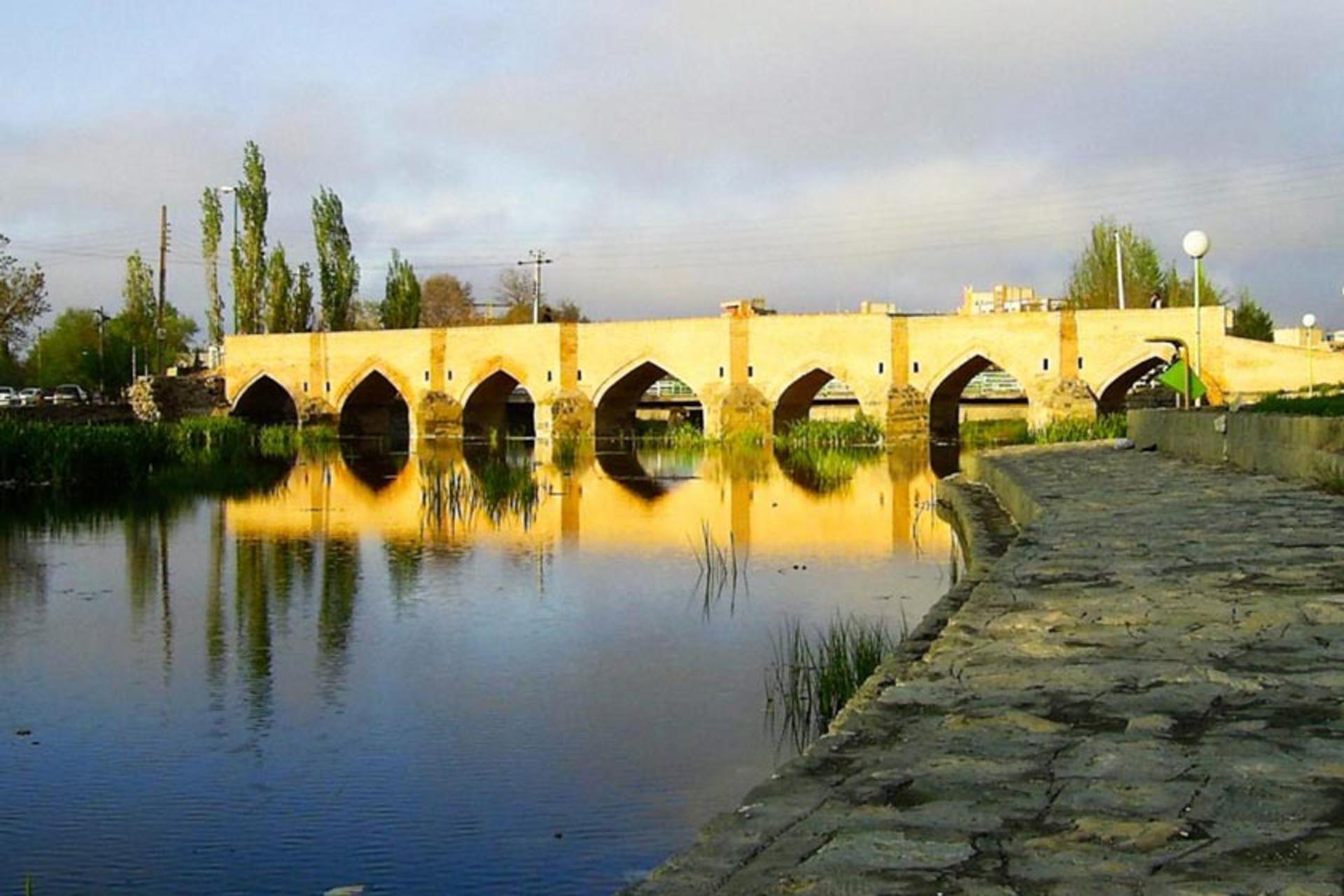 پل هفت چشمه (پل داش کسن)