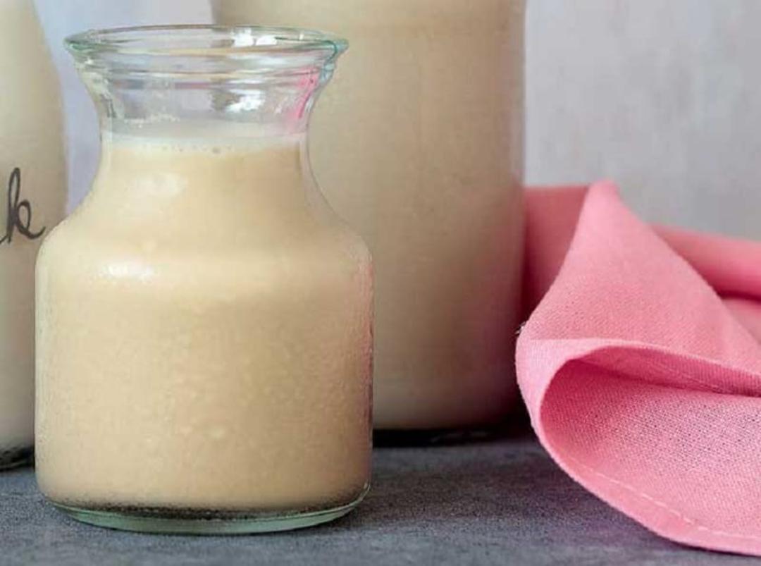 طرز تهیه نوشیدنی شیر و بادام زمینی