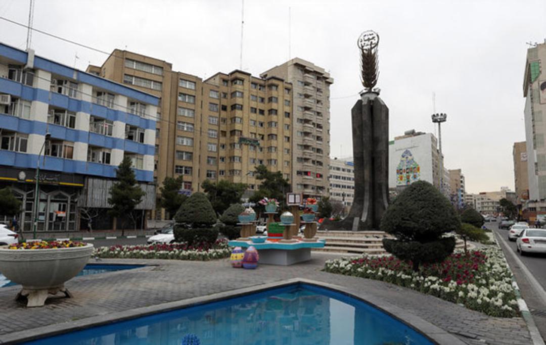نمایی از خیابان سعدی شمالی از داخل میدان