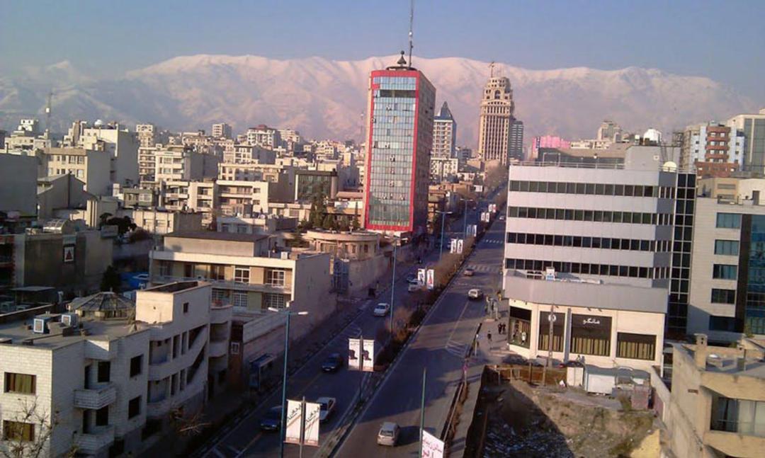 نمایی از برج های تجاری در خیابان آفریقا