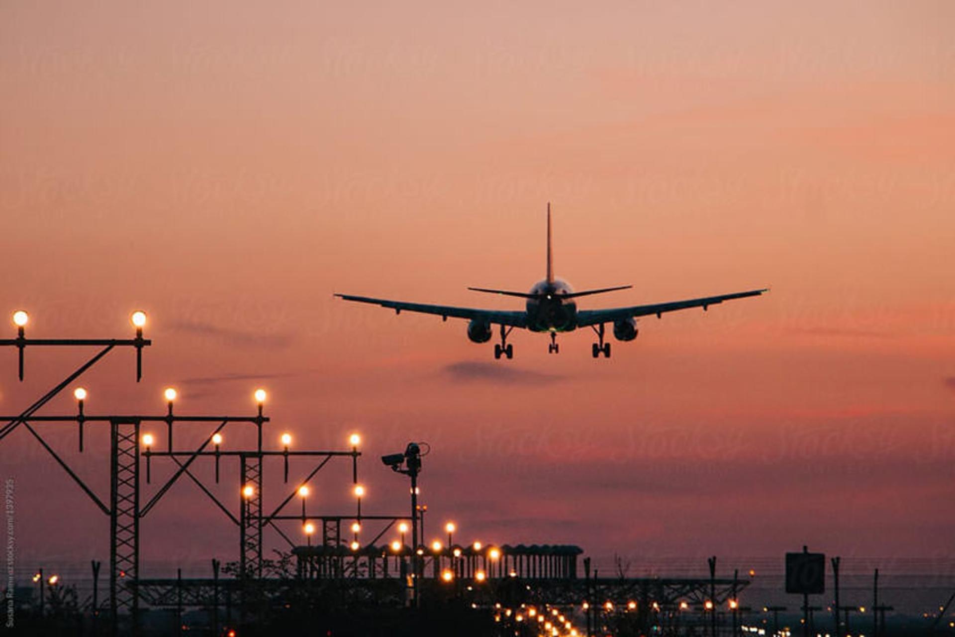 شیوع کرونا باعث افت قیمت پروازهای داخلی شد