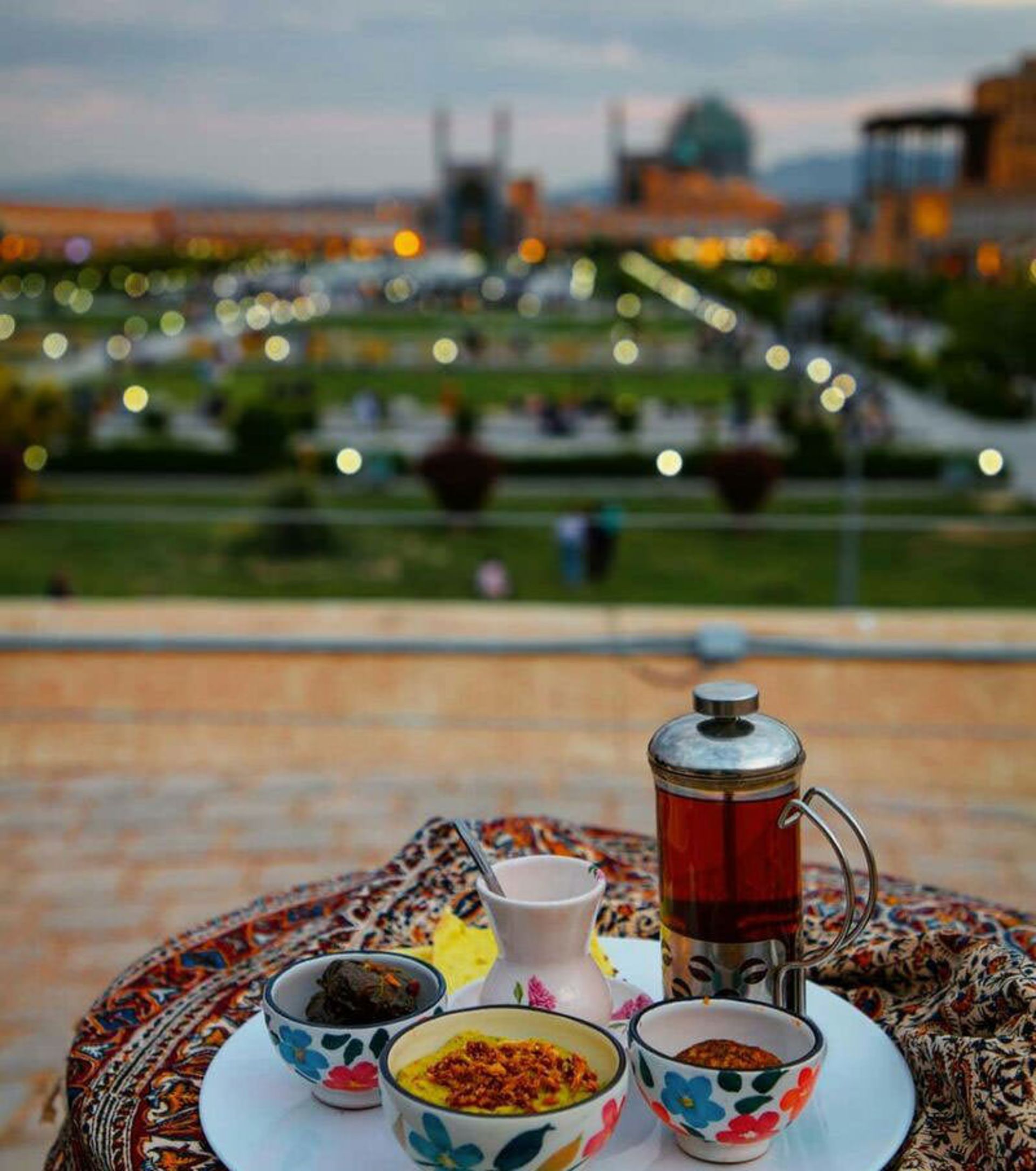 کافه موزه قیصریه اصفهان