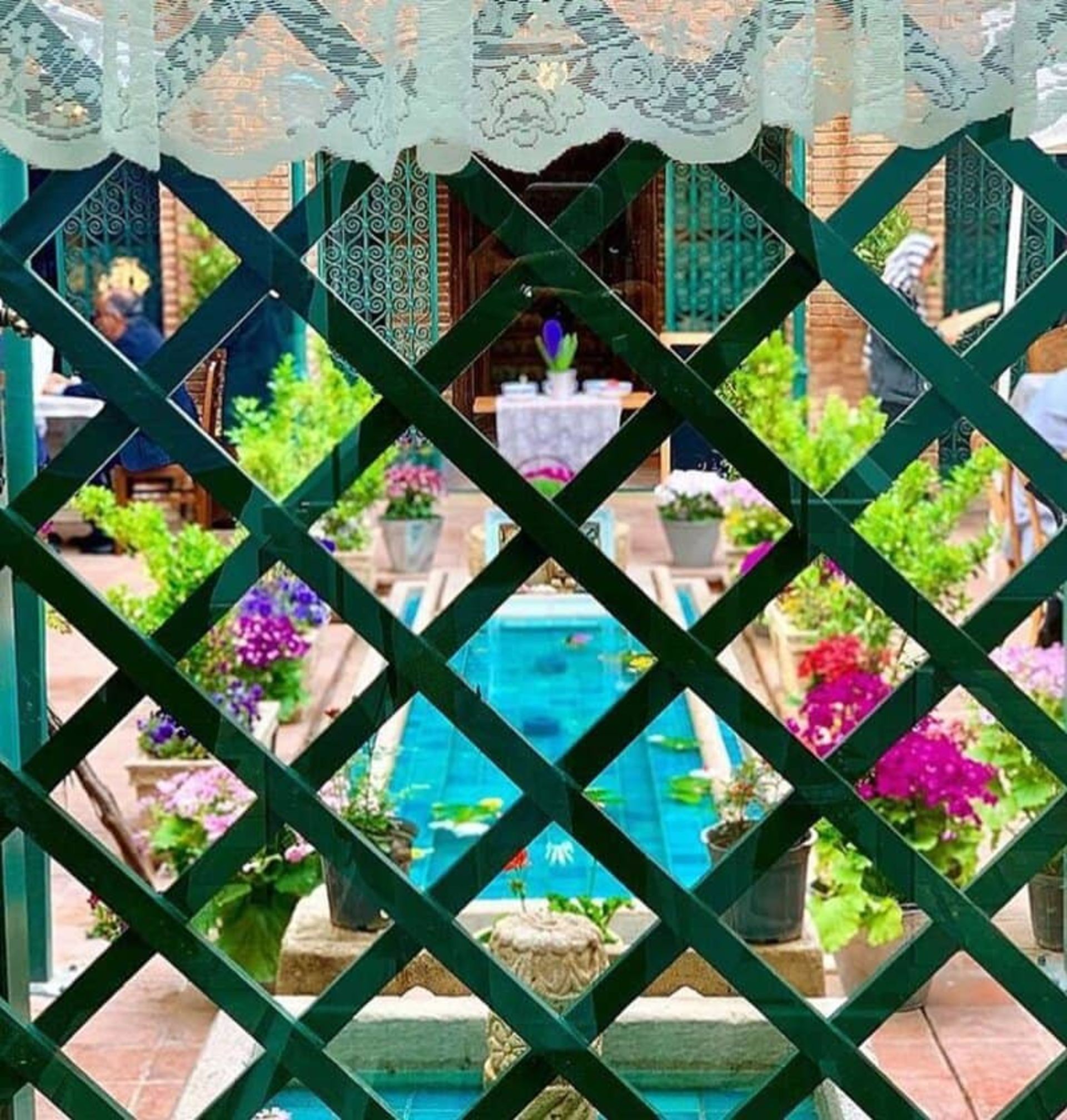 کافه فاموری تهران