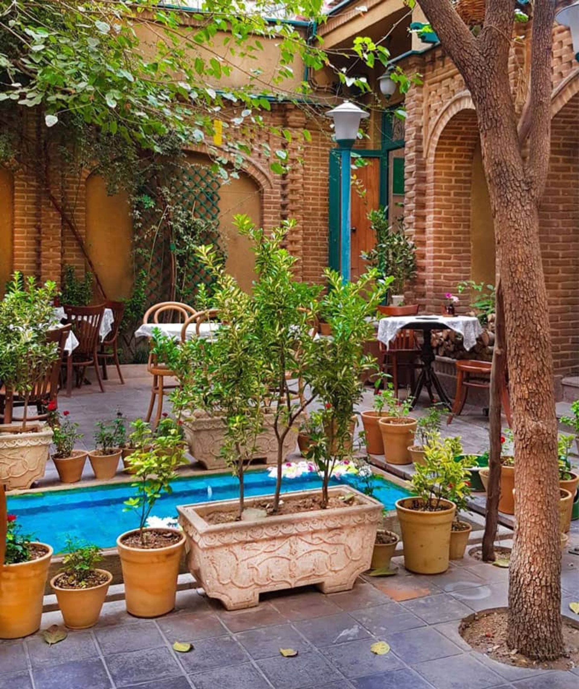خانه زیبای فاموری