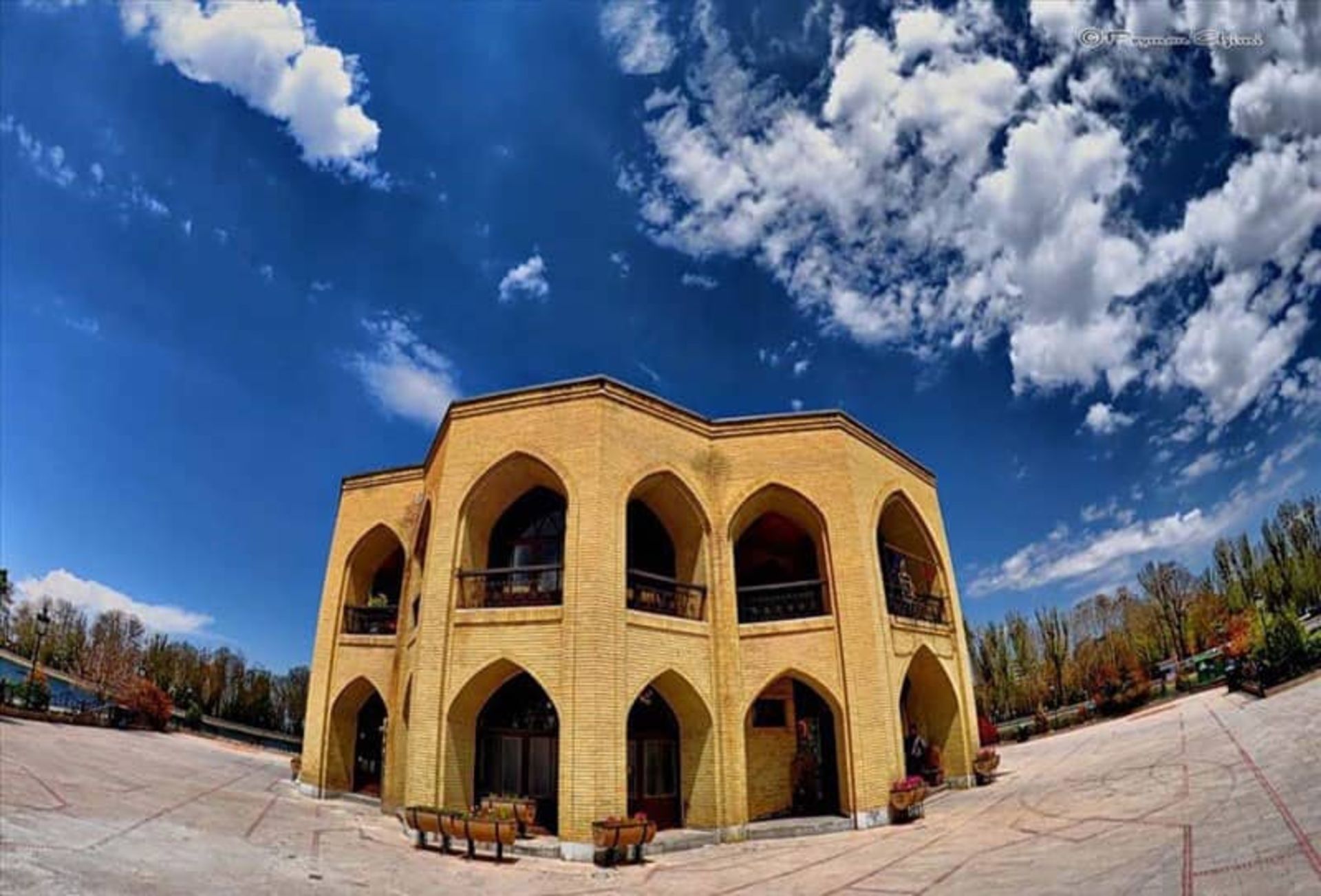 عمارت ائل گلی