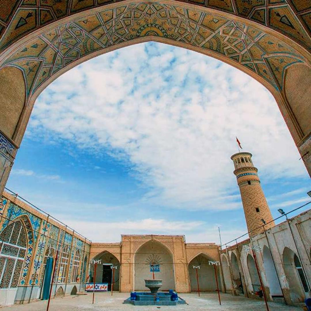 حیاط مسجد جامع کاشان
