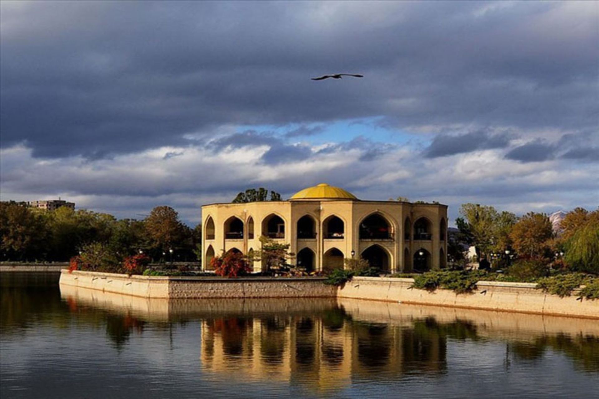  عمارت ائل گلی یا شاهگلی