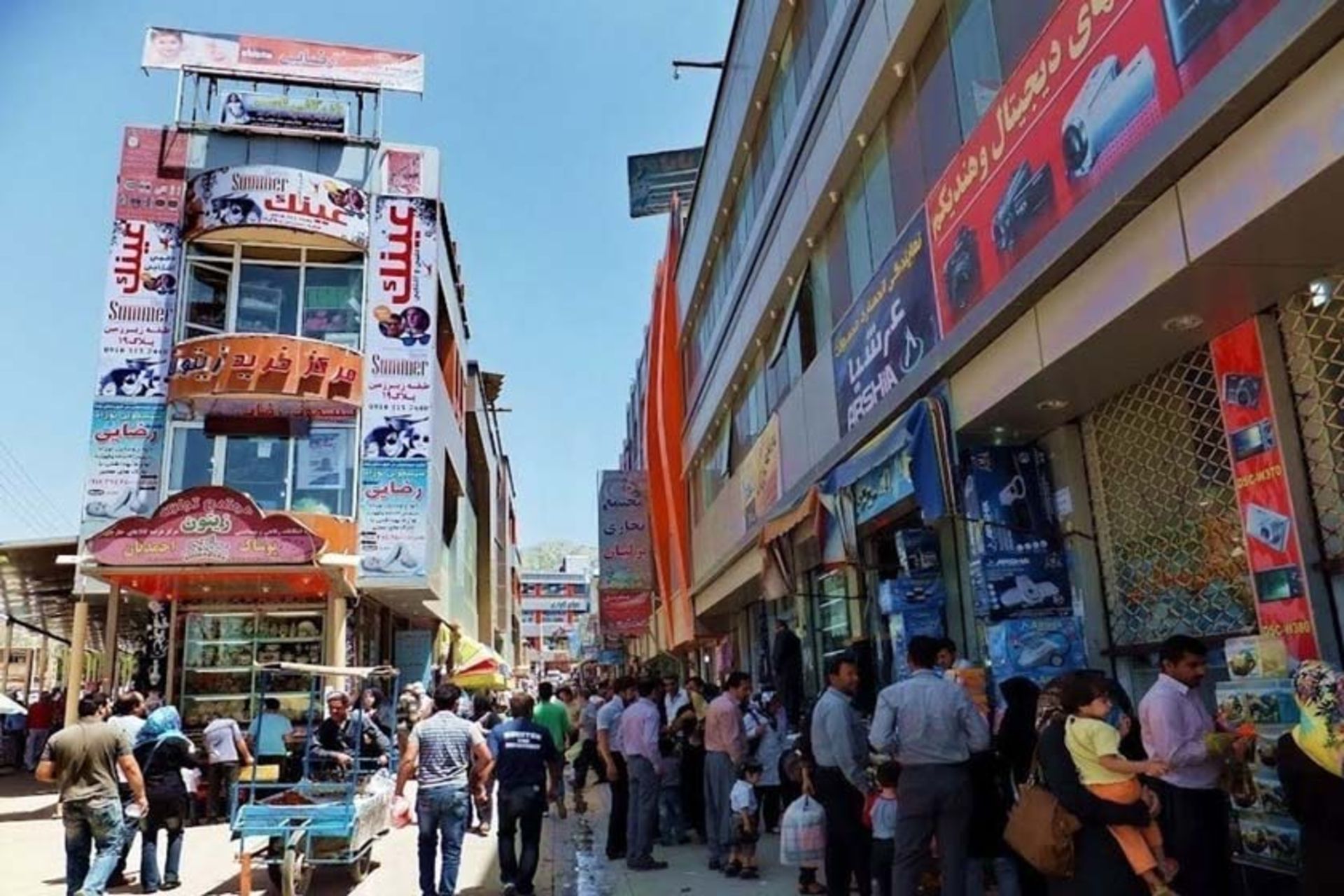 مجتمع تجاری زیتون بانه