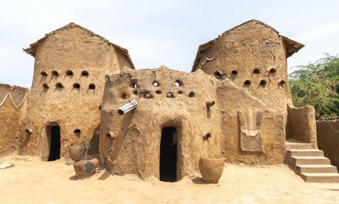 کلبه های گلی دهکده خاوی