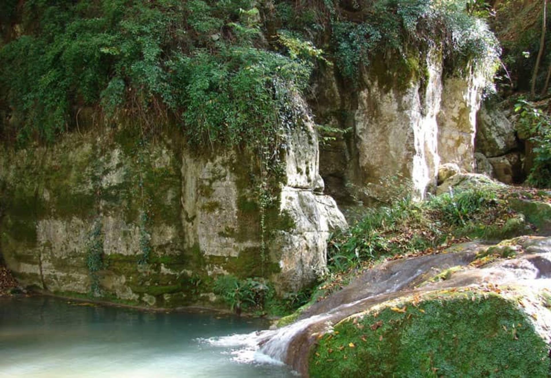 آبشار زیبای لوه