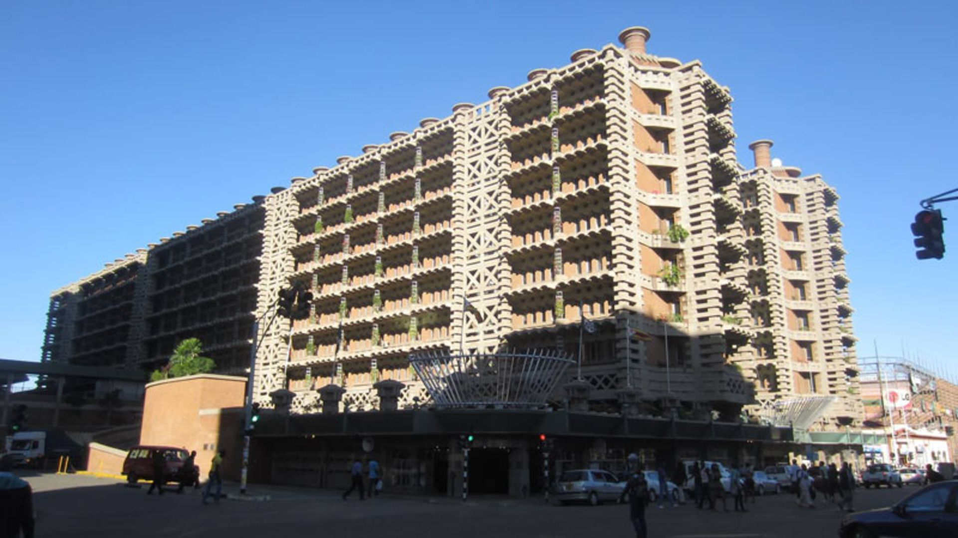 مرکز خرید دروازه شرق