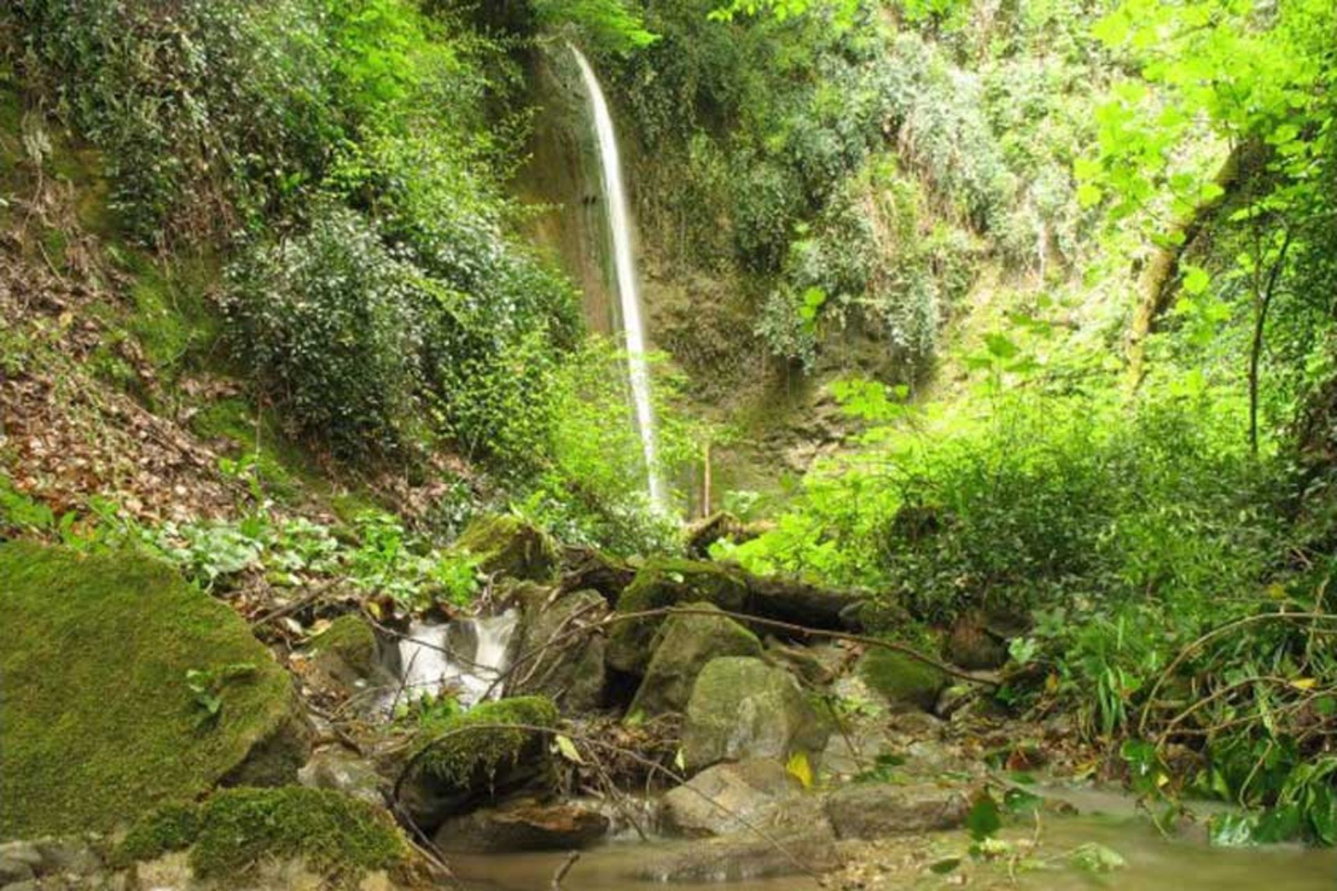 آبشارهای سرخه کمر