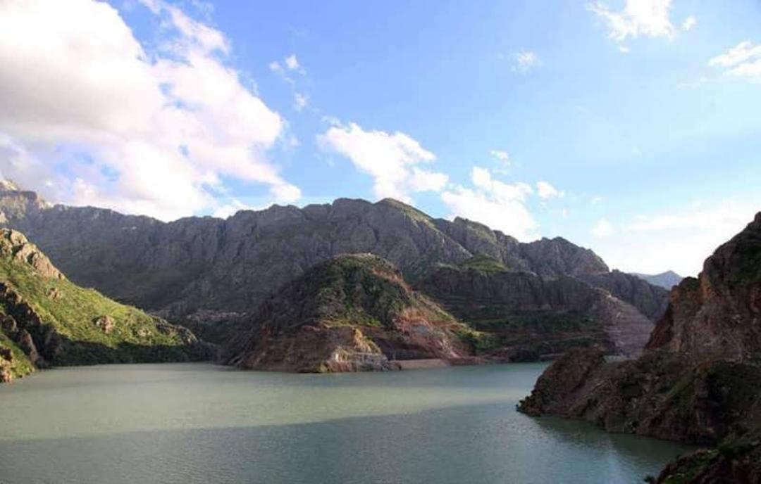 سد داریان