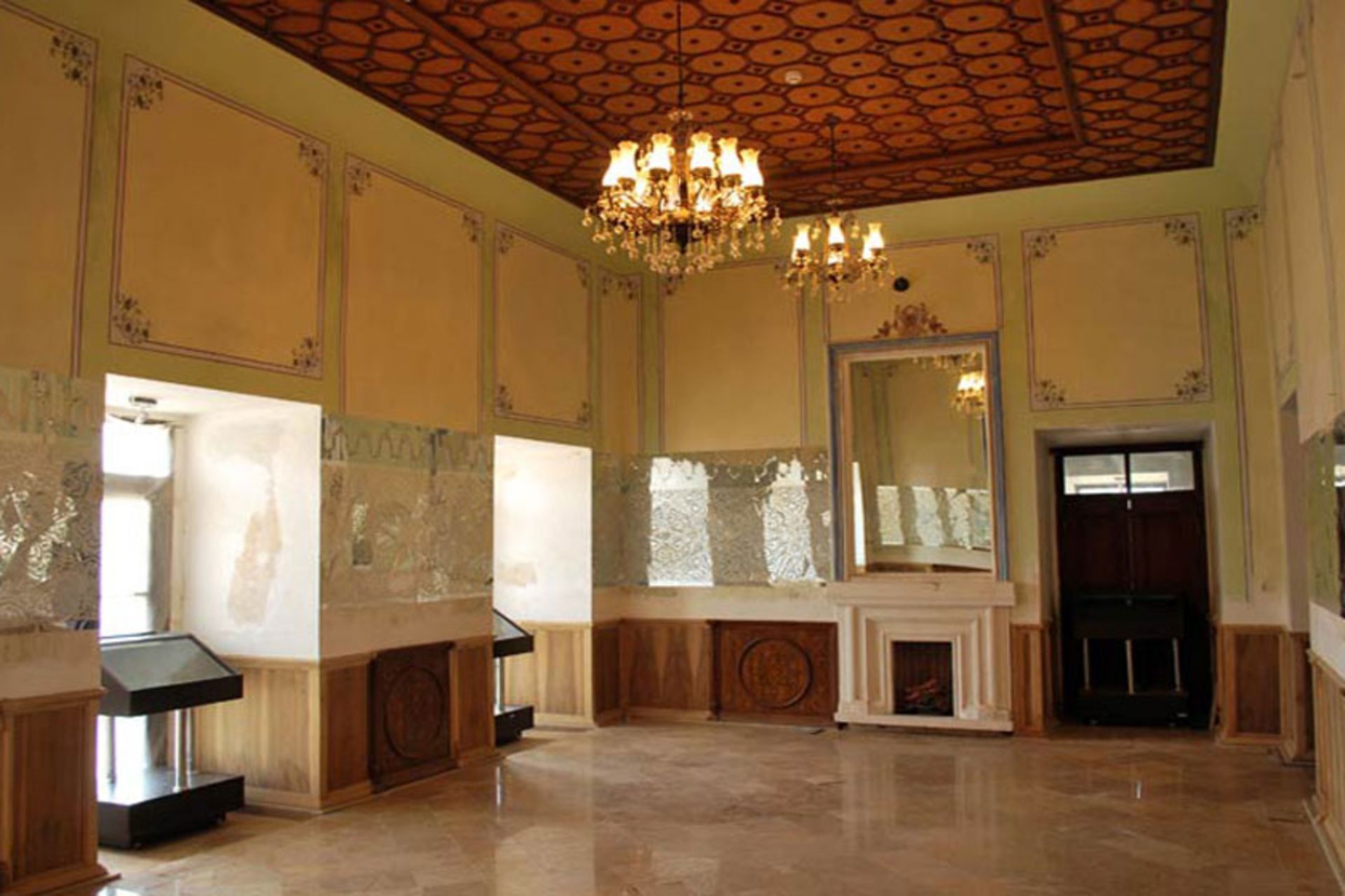 قلعه تاریخی جونقان (کاخ سردار اسعد بختیاری)