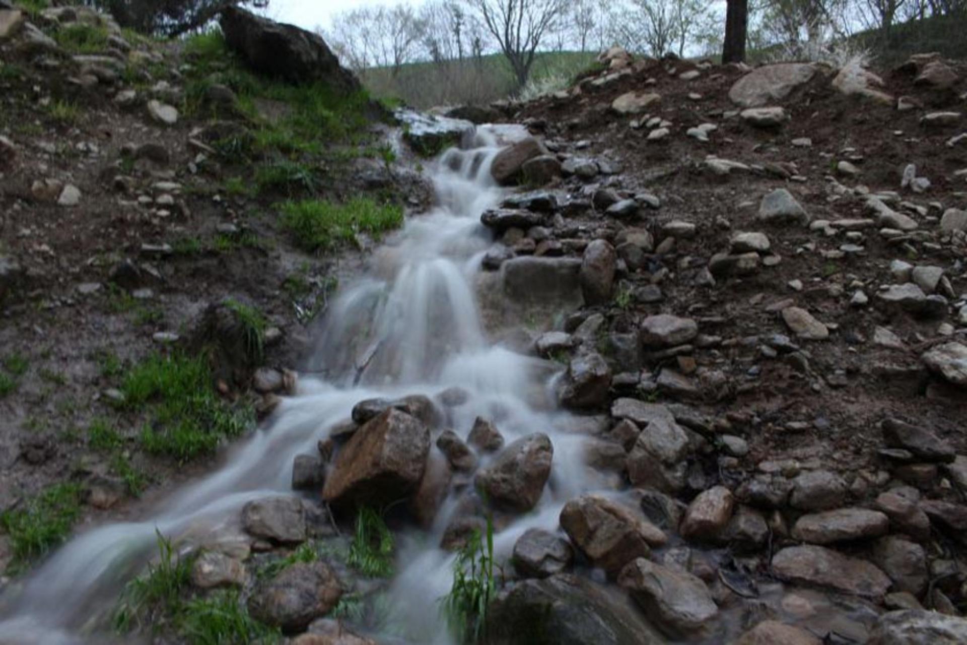 چشمه آق سو