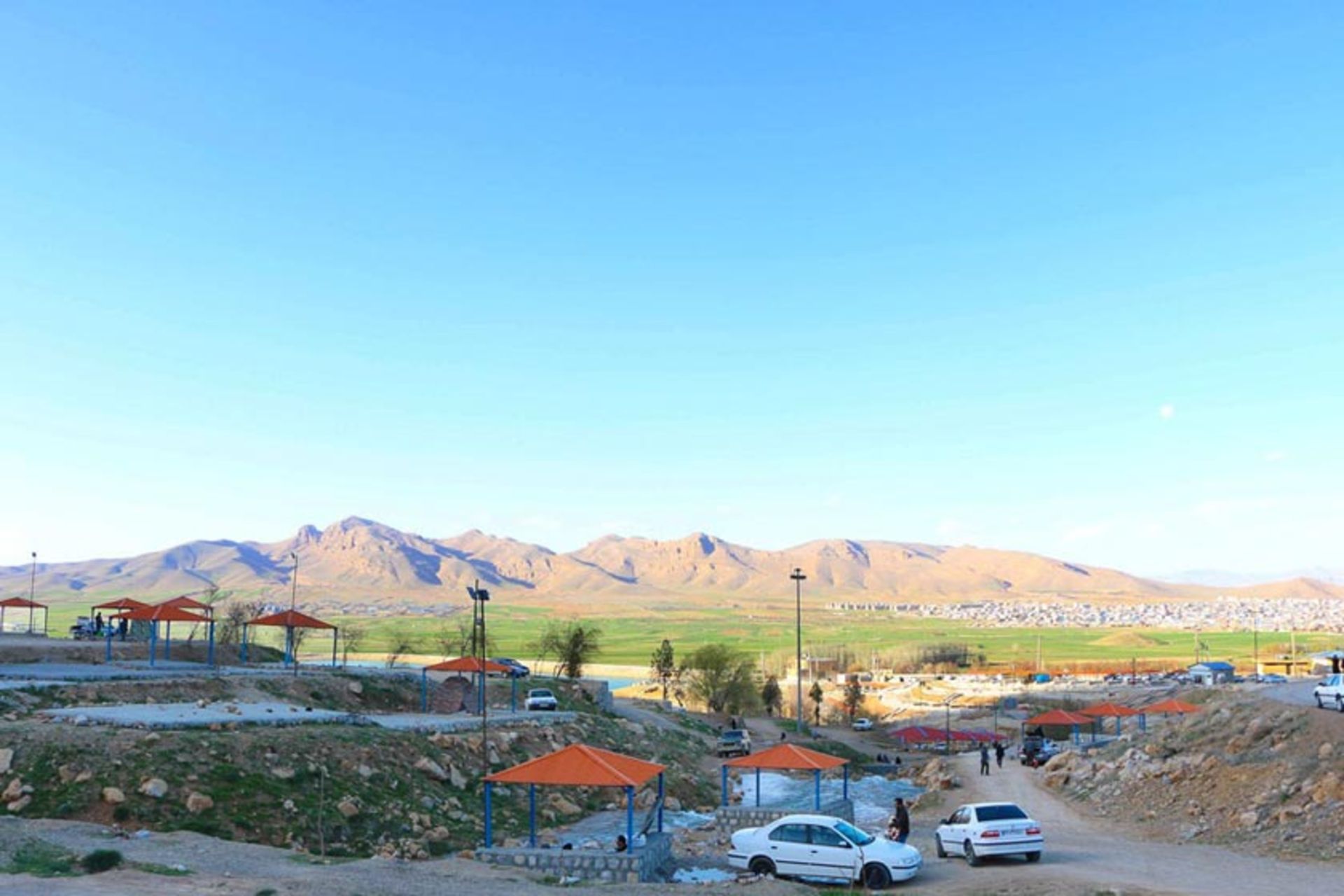 گردشگاه چشمه ‌زنه هفشجان