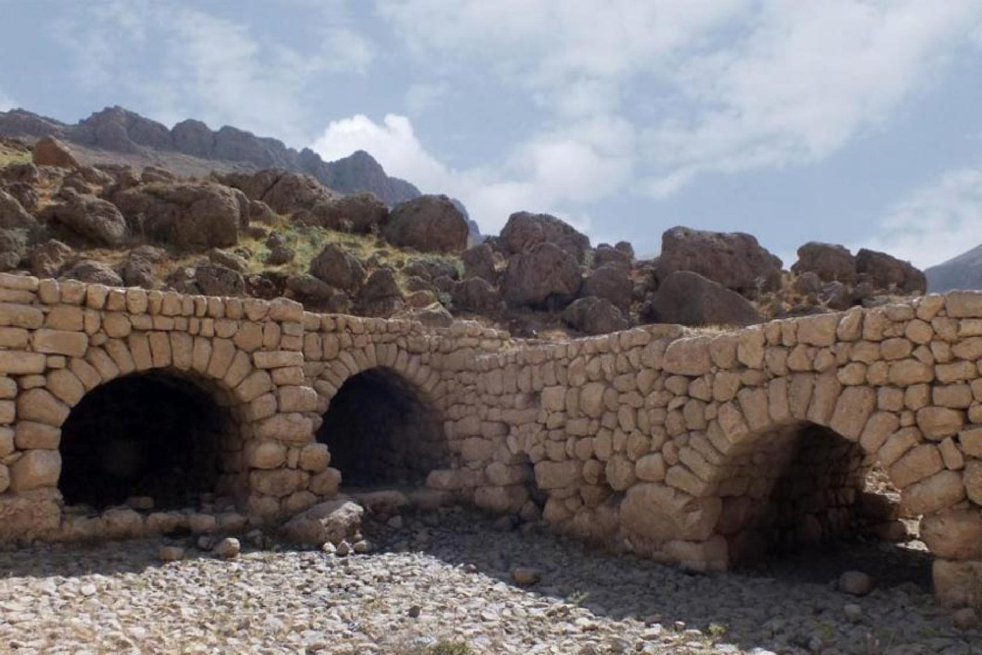 طاق سنگی خان اوی