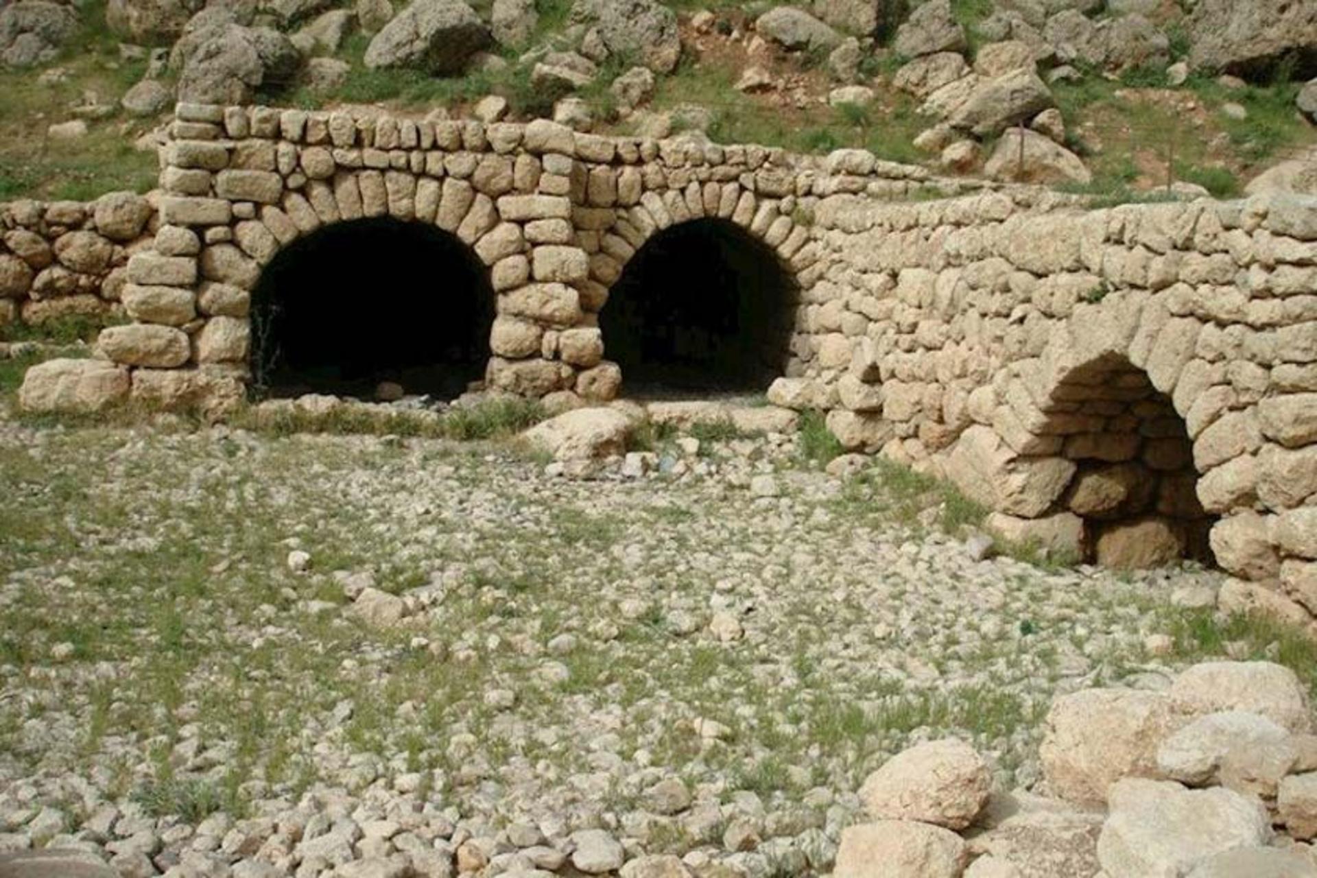 طاق سنگی خان اوی