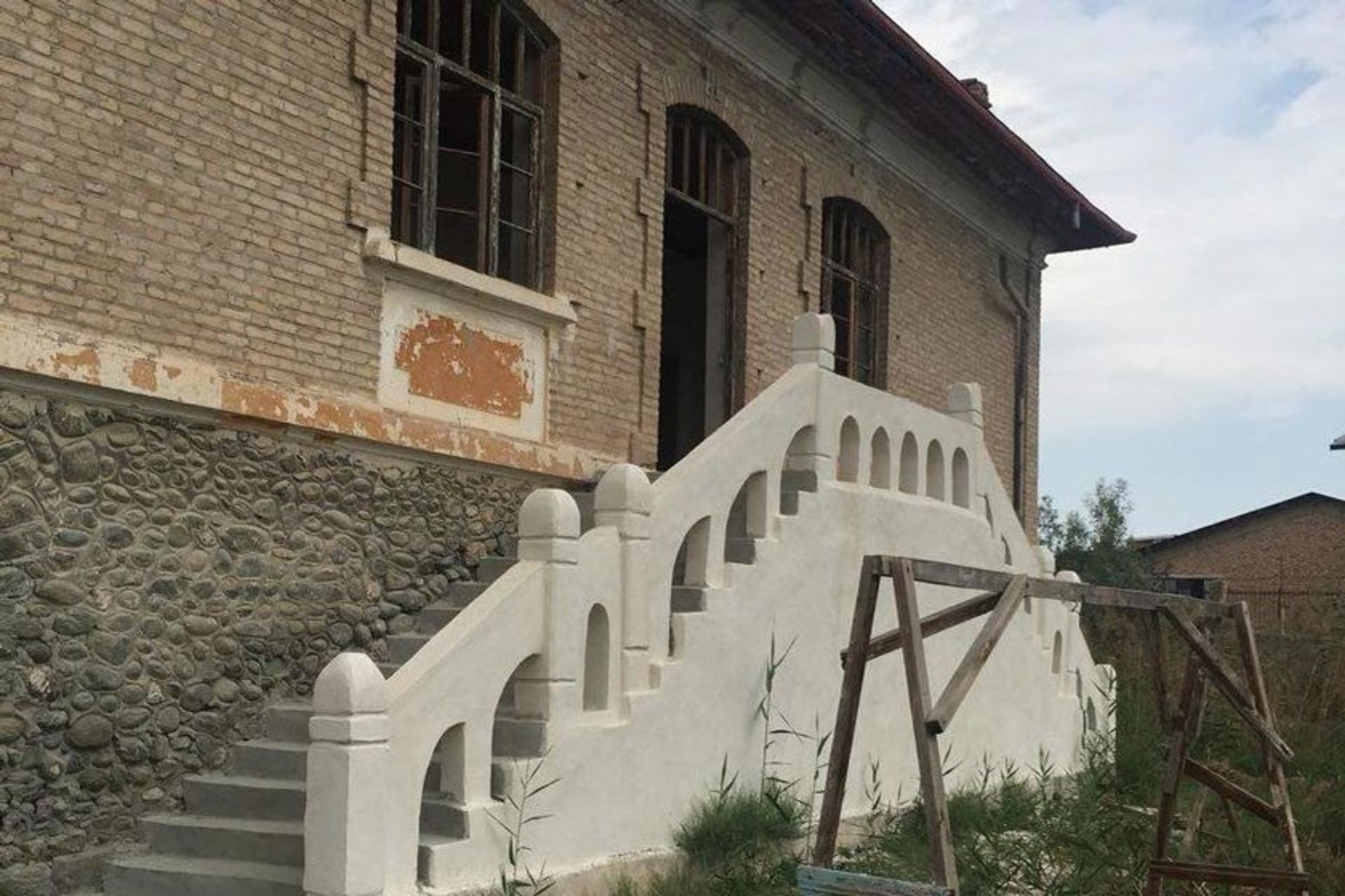ساختمان گمرک بندر گز