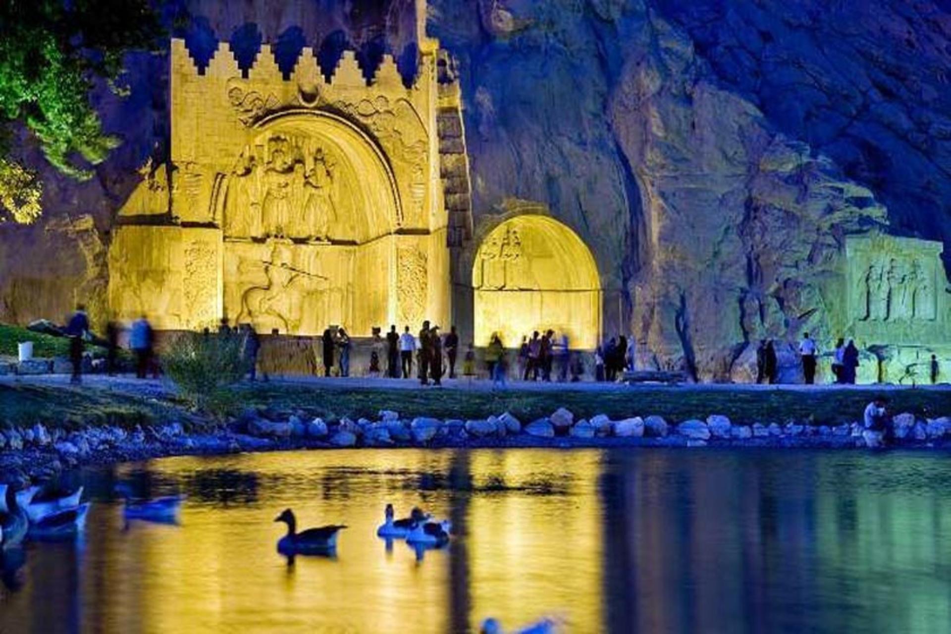 طاق بستان