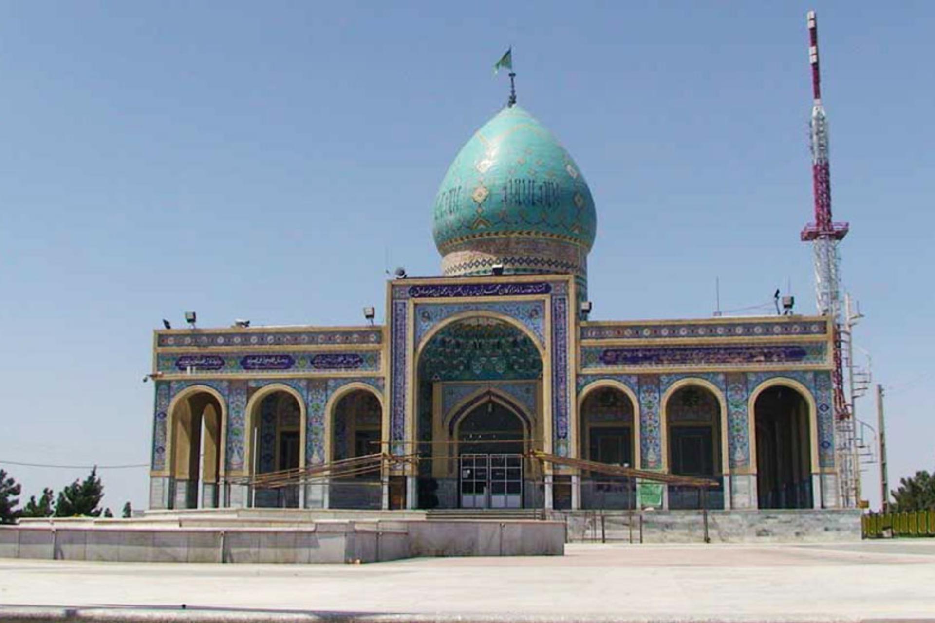 بقعه آق امام