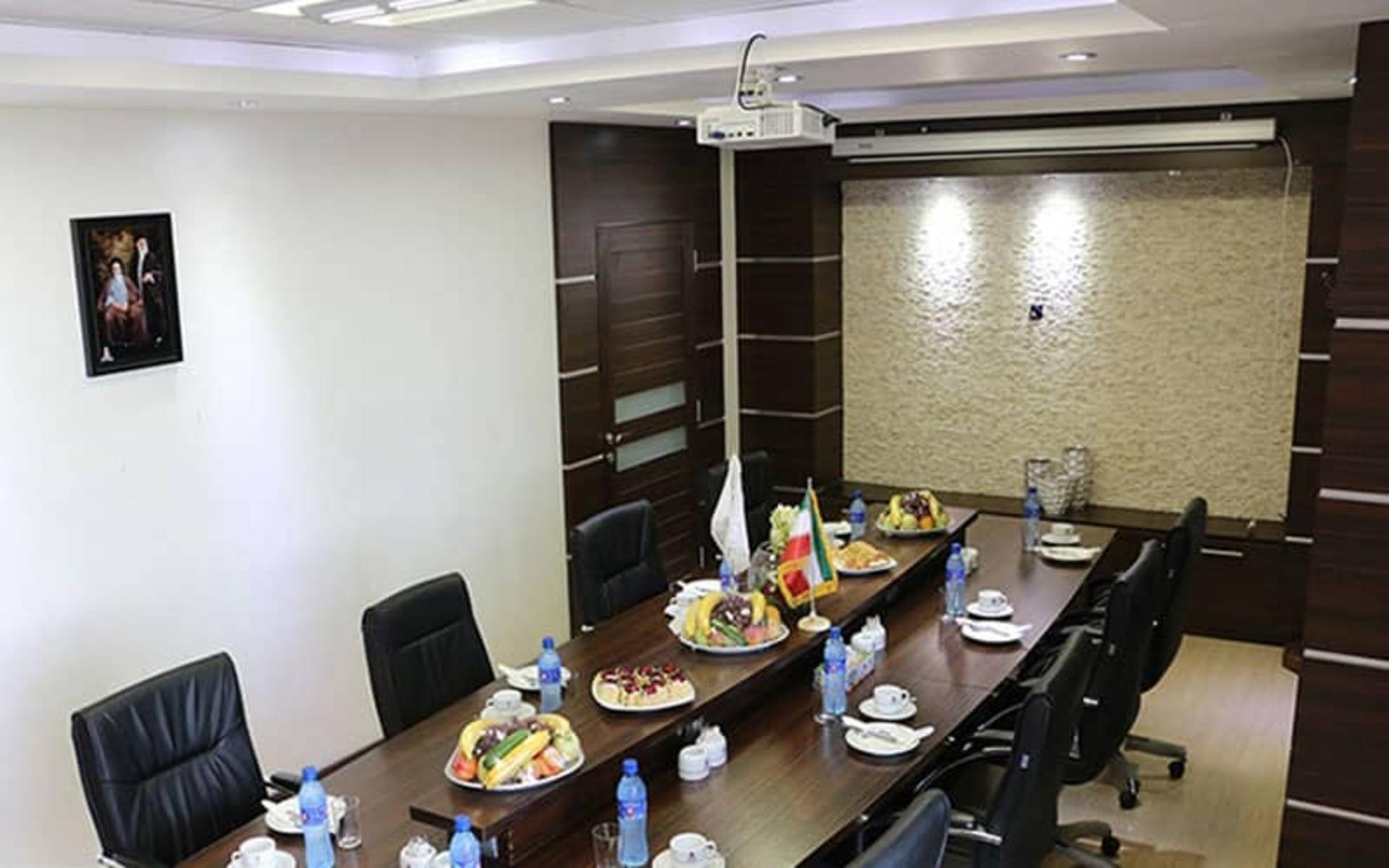 امکانات هتل پارسیان استقلال