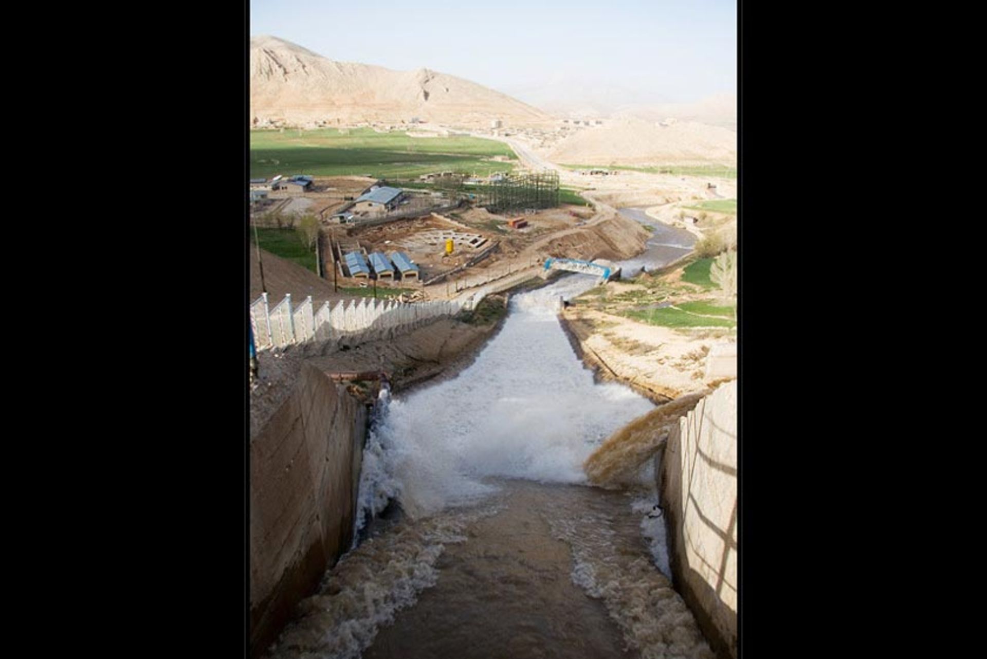 آبشار تونل کوهرنگ