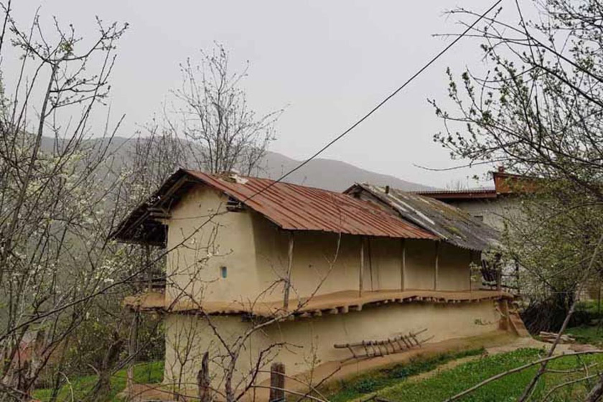 روستای پاقلعه