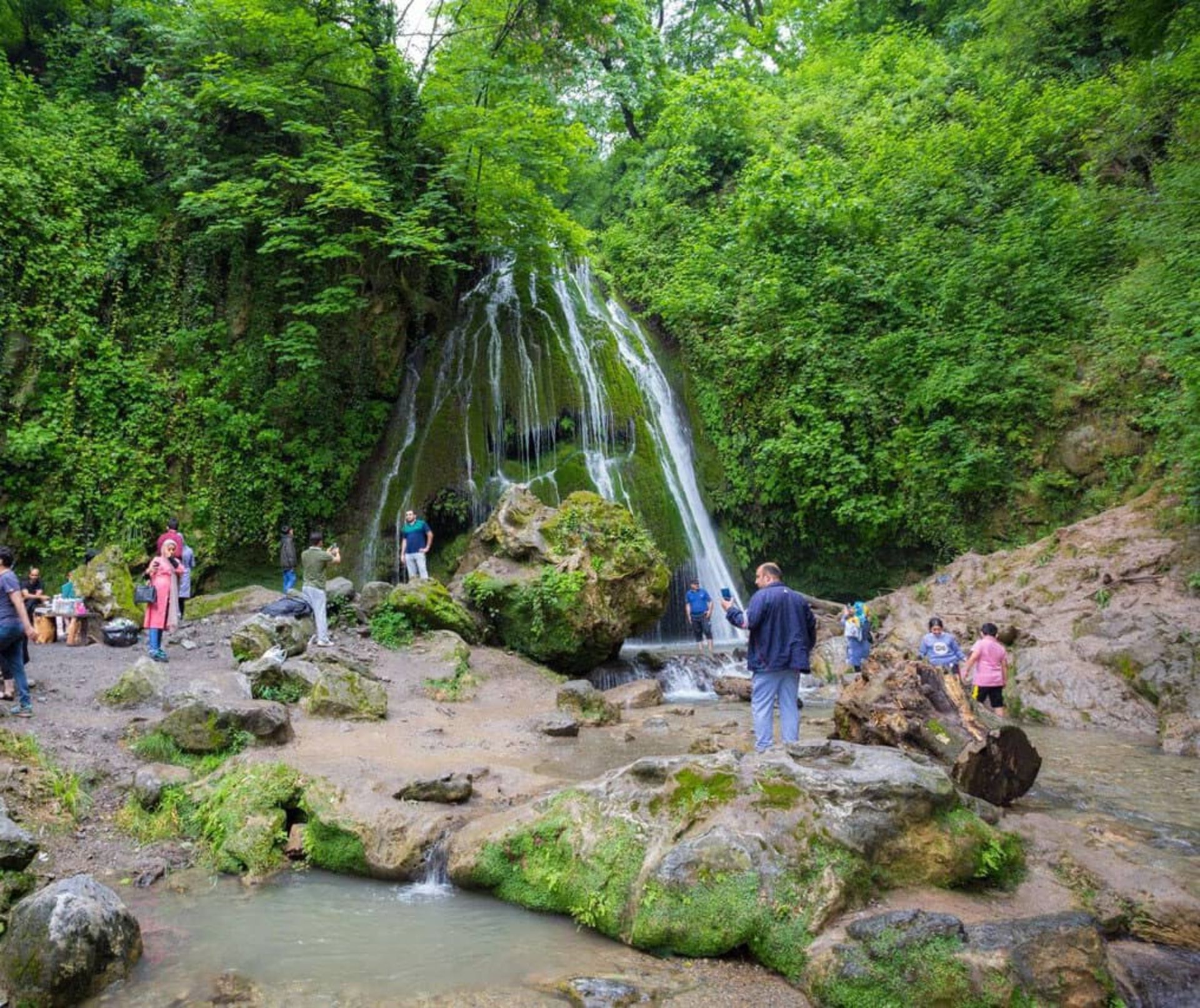 آبشار خزه‌ای کبودوال