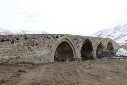 پل پنج چشمه (پل بشگوز)