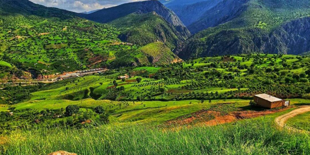 طبیعت زیبا و چشم‌نواز پالنگان