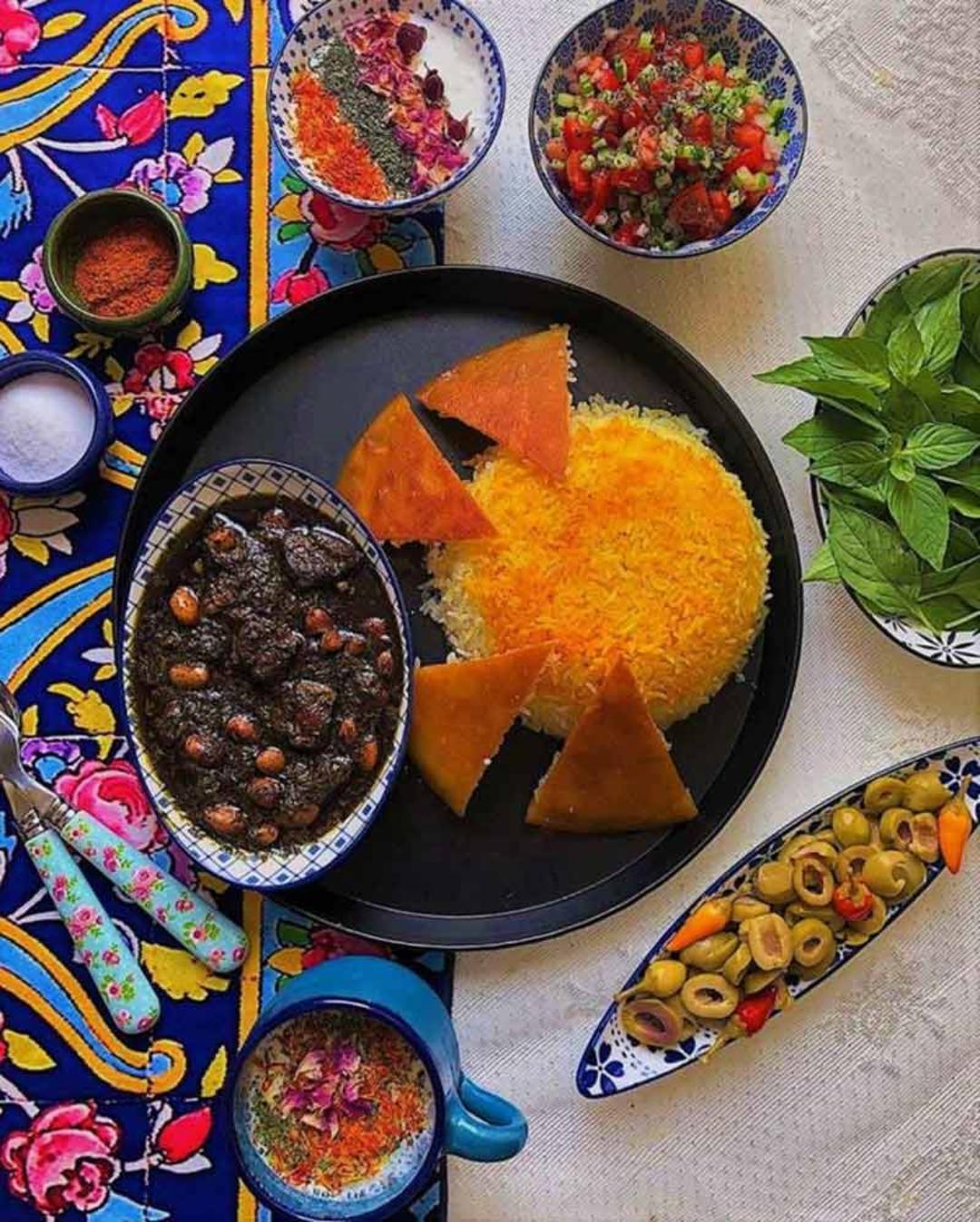 قورمه سبزی