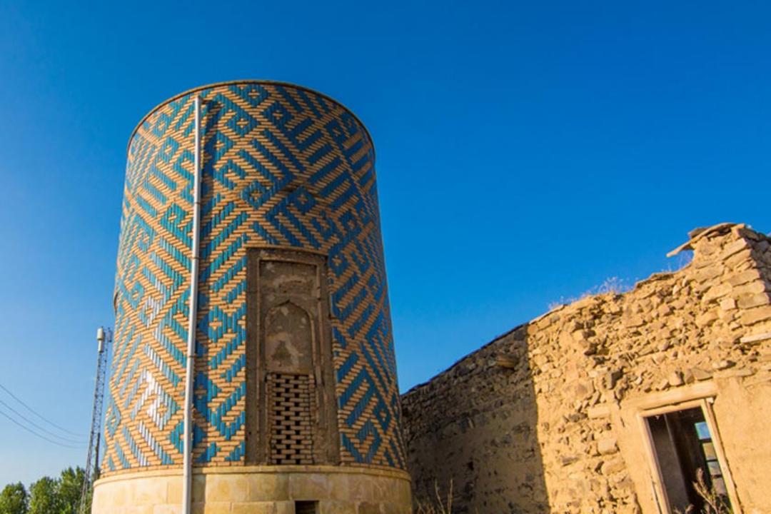 گنبد الله الله ورزقان
