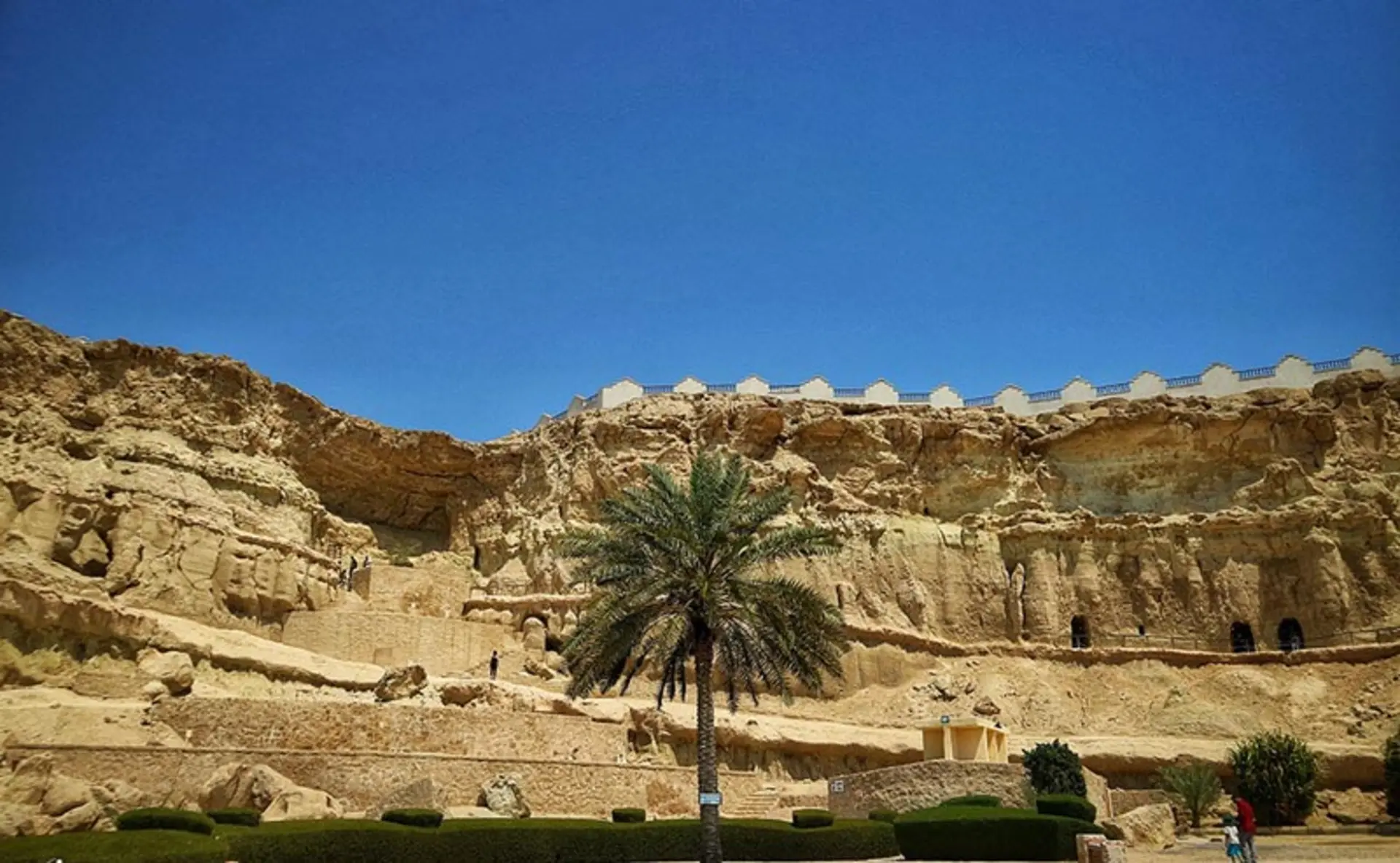 غارهای خوربس