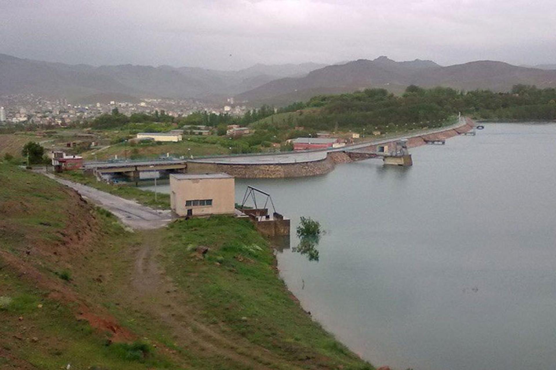 دریاچه سد مهاباد