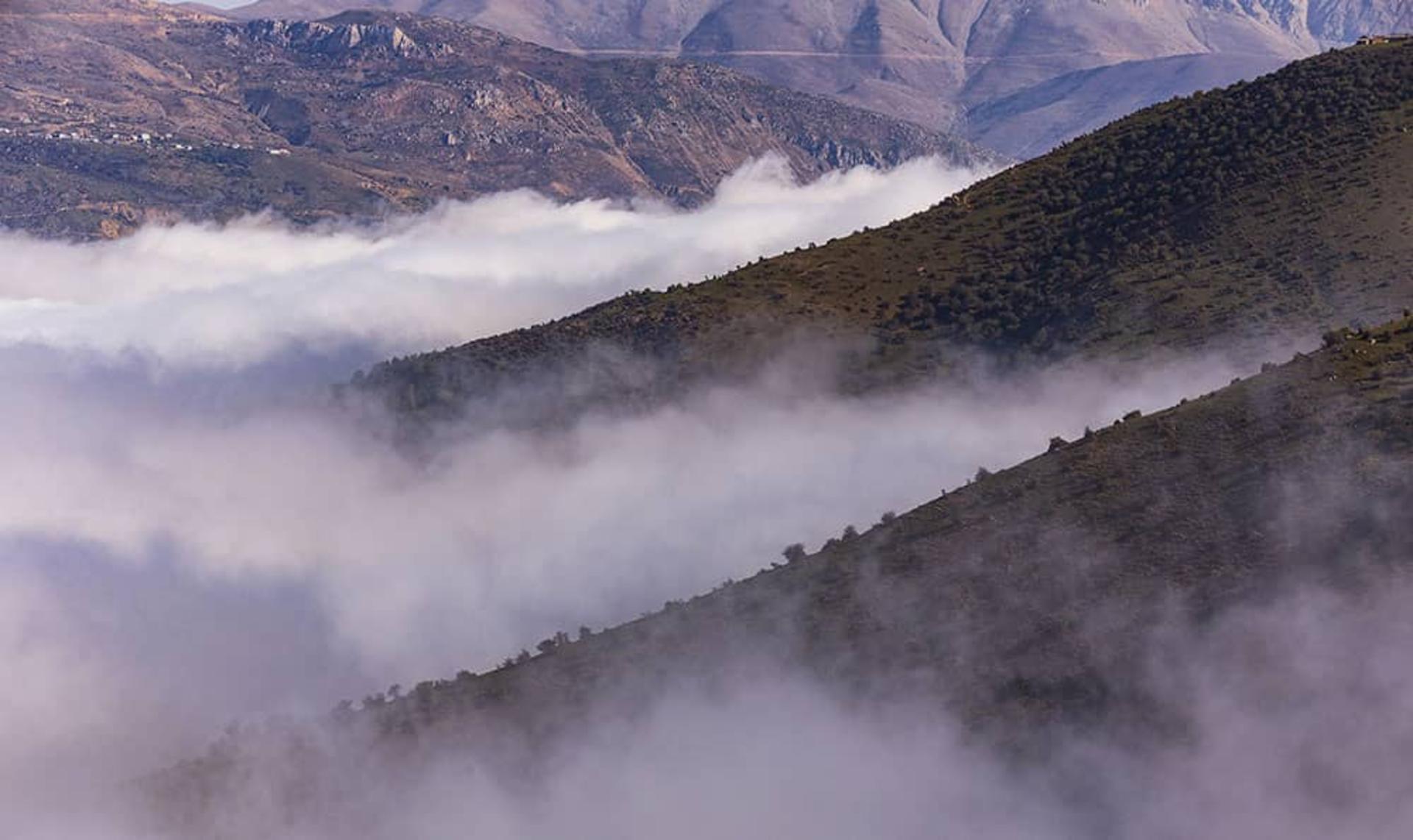 روستای فیلبند و اقیانوس ابری زیبای آن