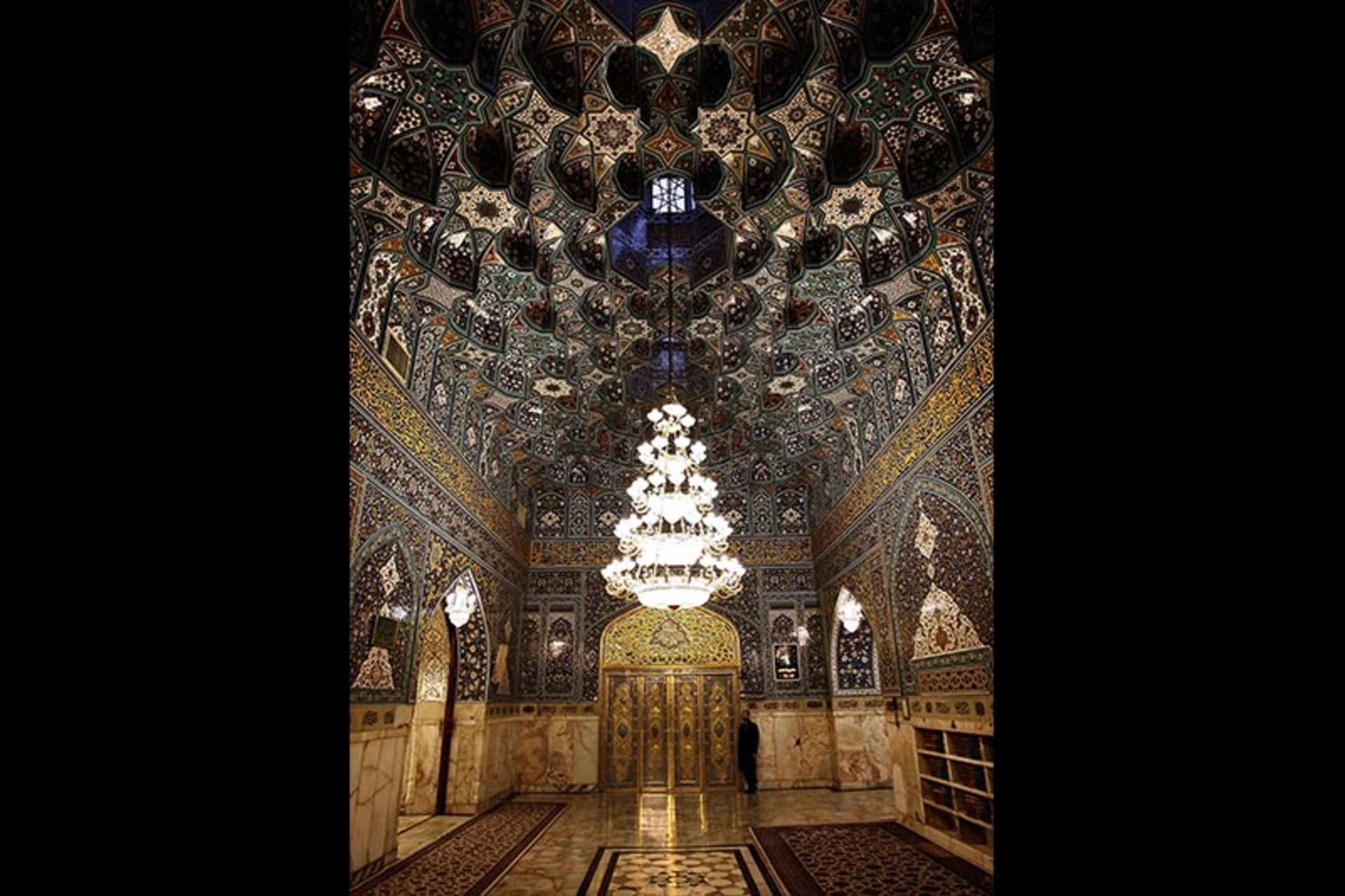 رواق حاتم‌خانی؛ حرم امام رضا (ع)