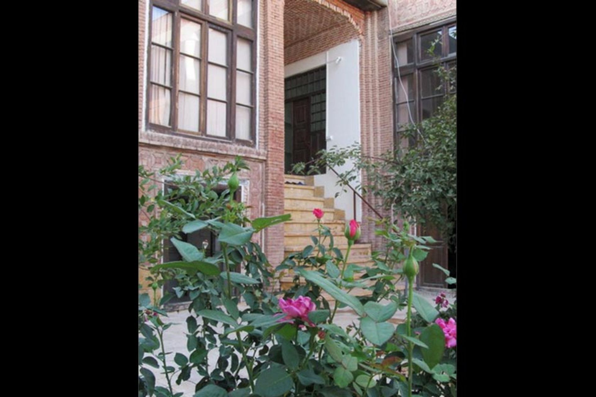 خانه اشرف‌ الملوک نبئی وند