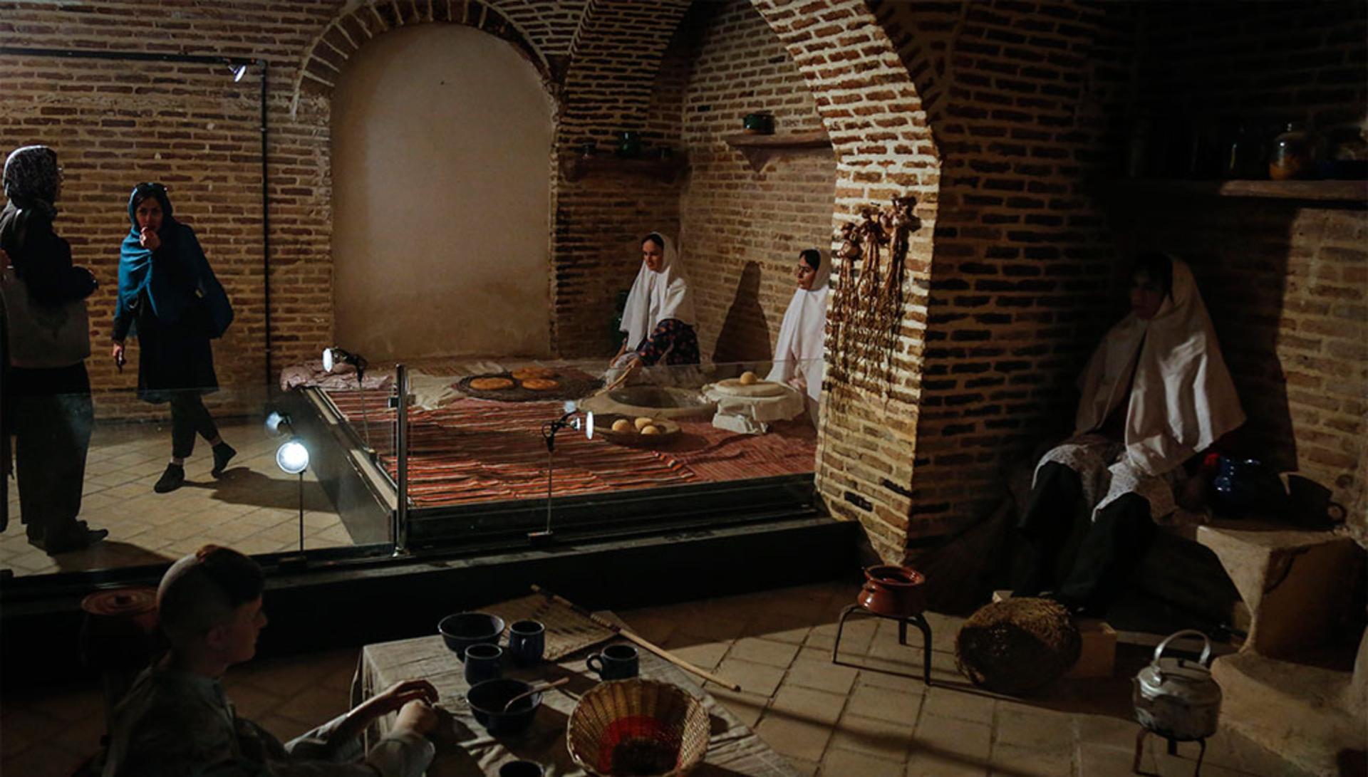 خانه موزه تهران قدیم در عمارت کاظمی عودلاجان