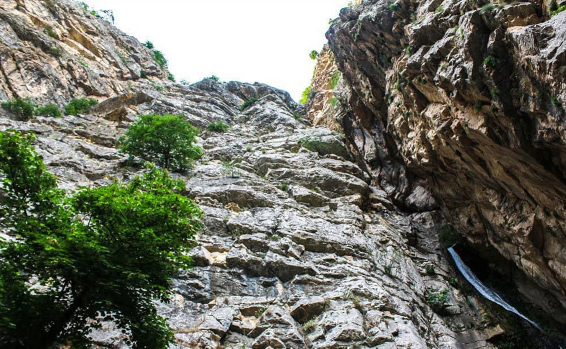 آبشار زیبای آق سو 