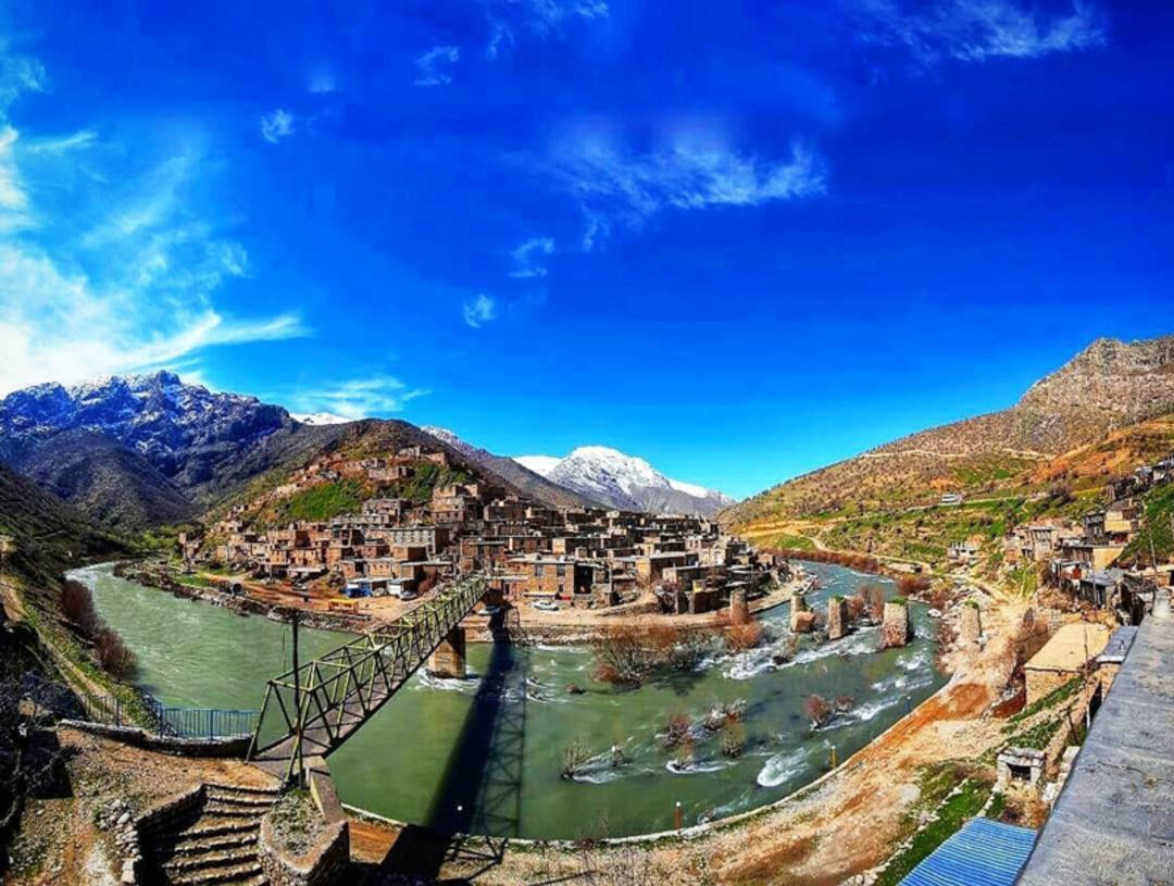 روستای پلکانی پالنگان کجاست