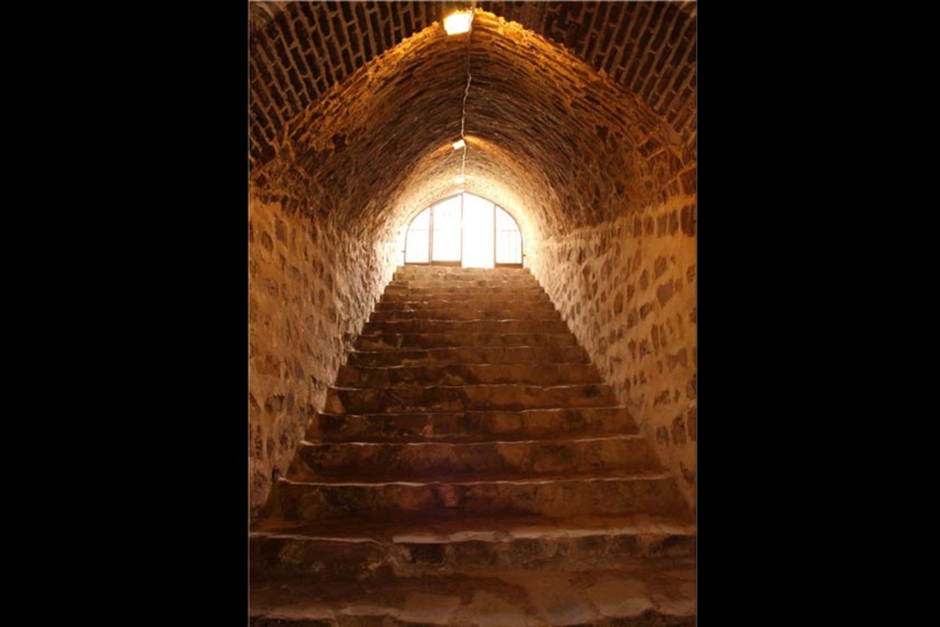 آب انبار بلور