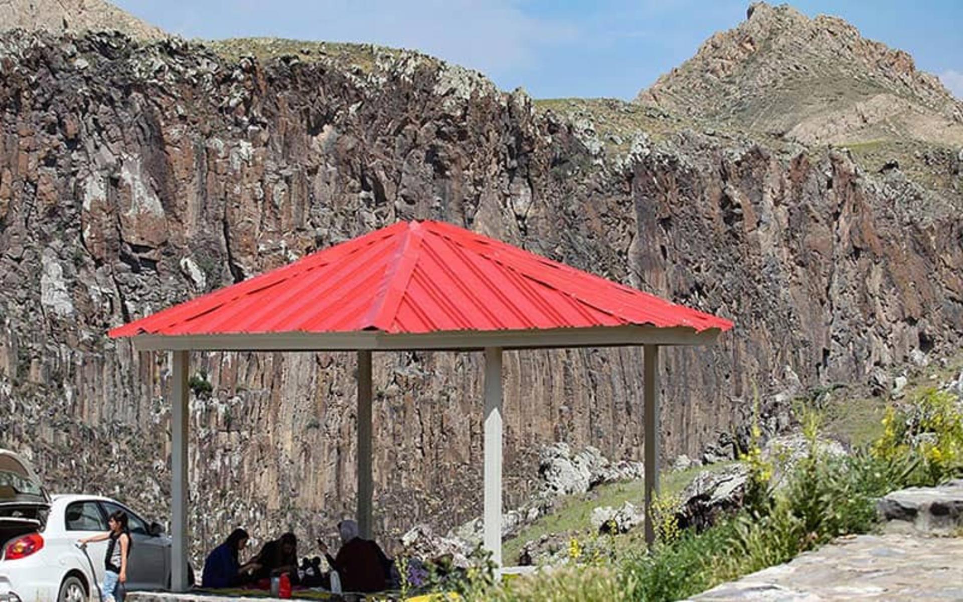منشورهای بازالتی ماکو 