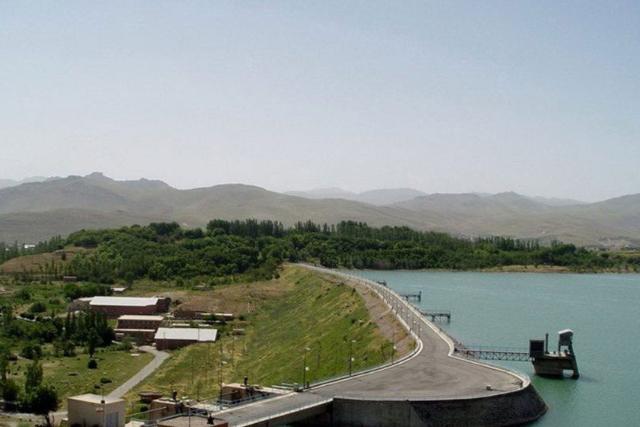 دریاچه سد مهاباد