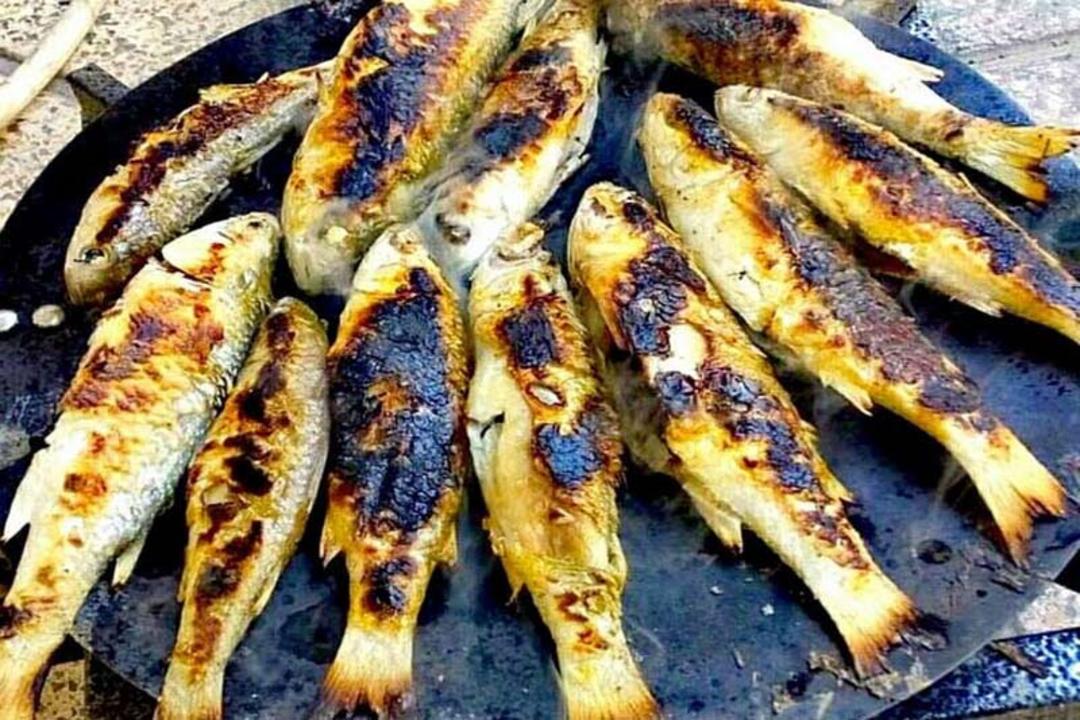 ماهی کبابی در ساحل لاوان