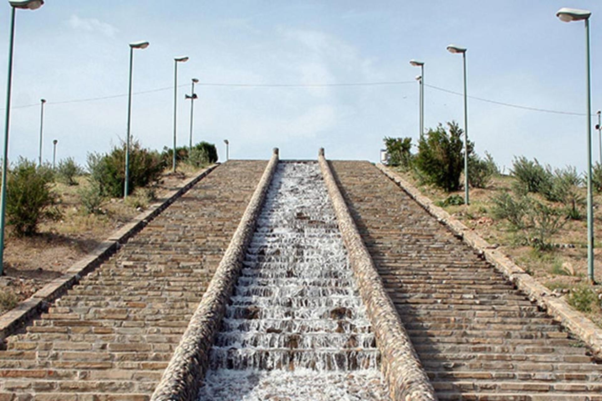 بام ساوه