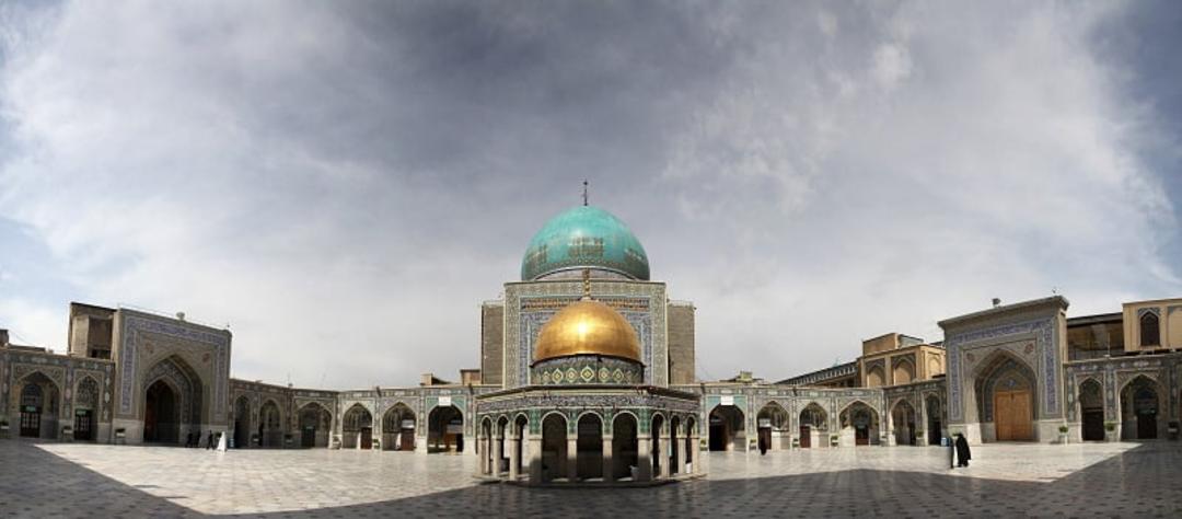 صحن قدس حرم امام رضا (ع)