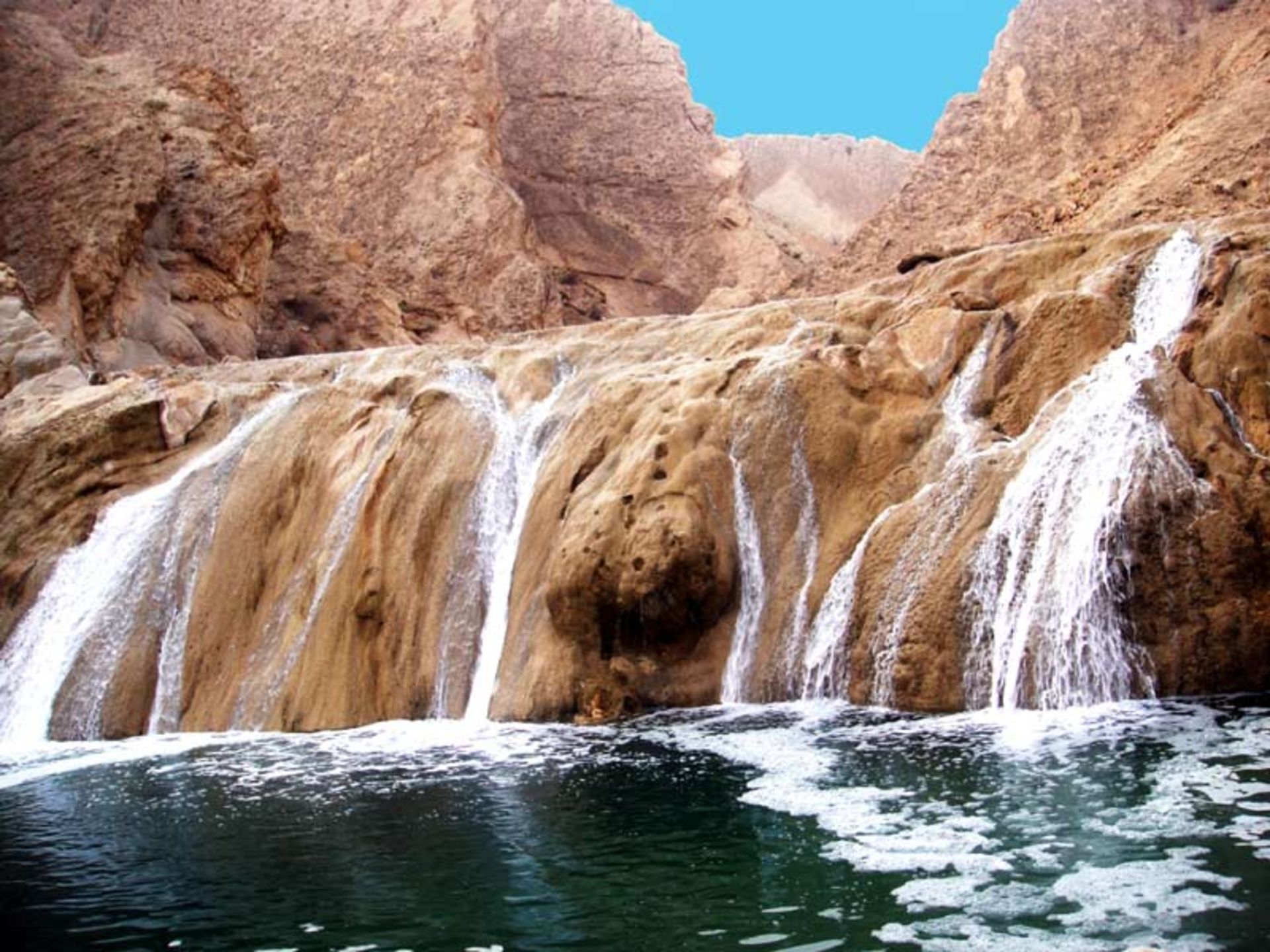 آبشار سیاه‌کش