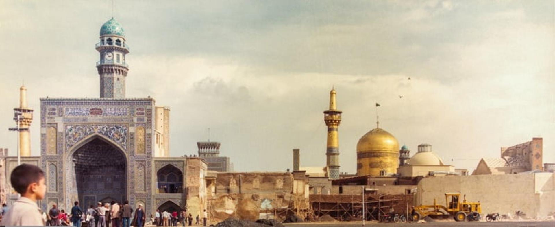 صحن جمهوری حرم امام رضا (ع)