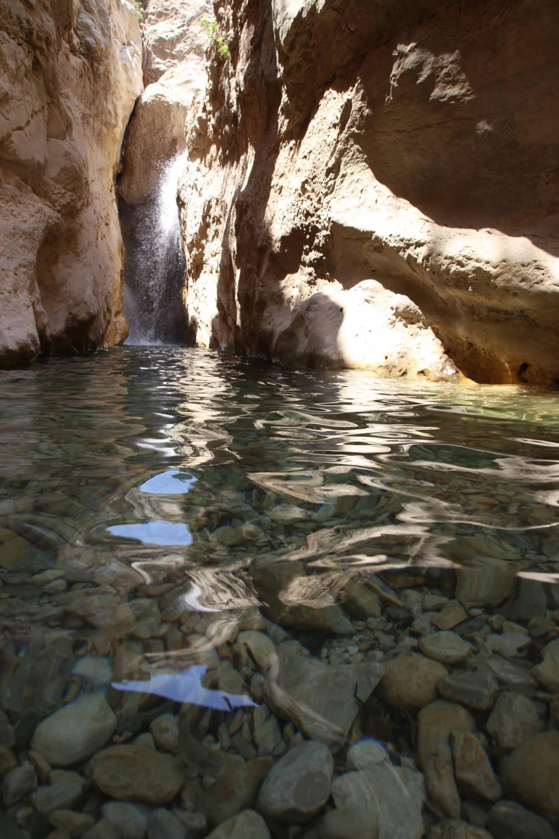 تنگه دیدنی کافرین